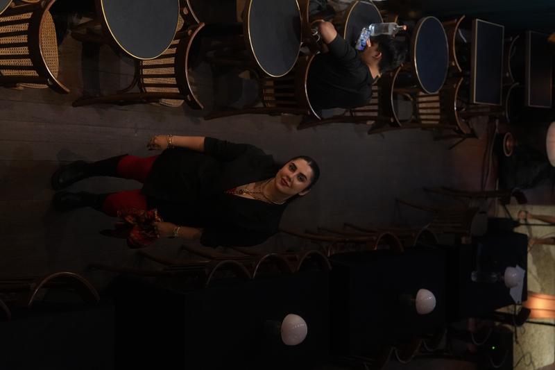 Pardis performing live at a jazz club